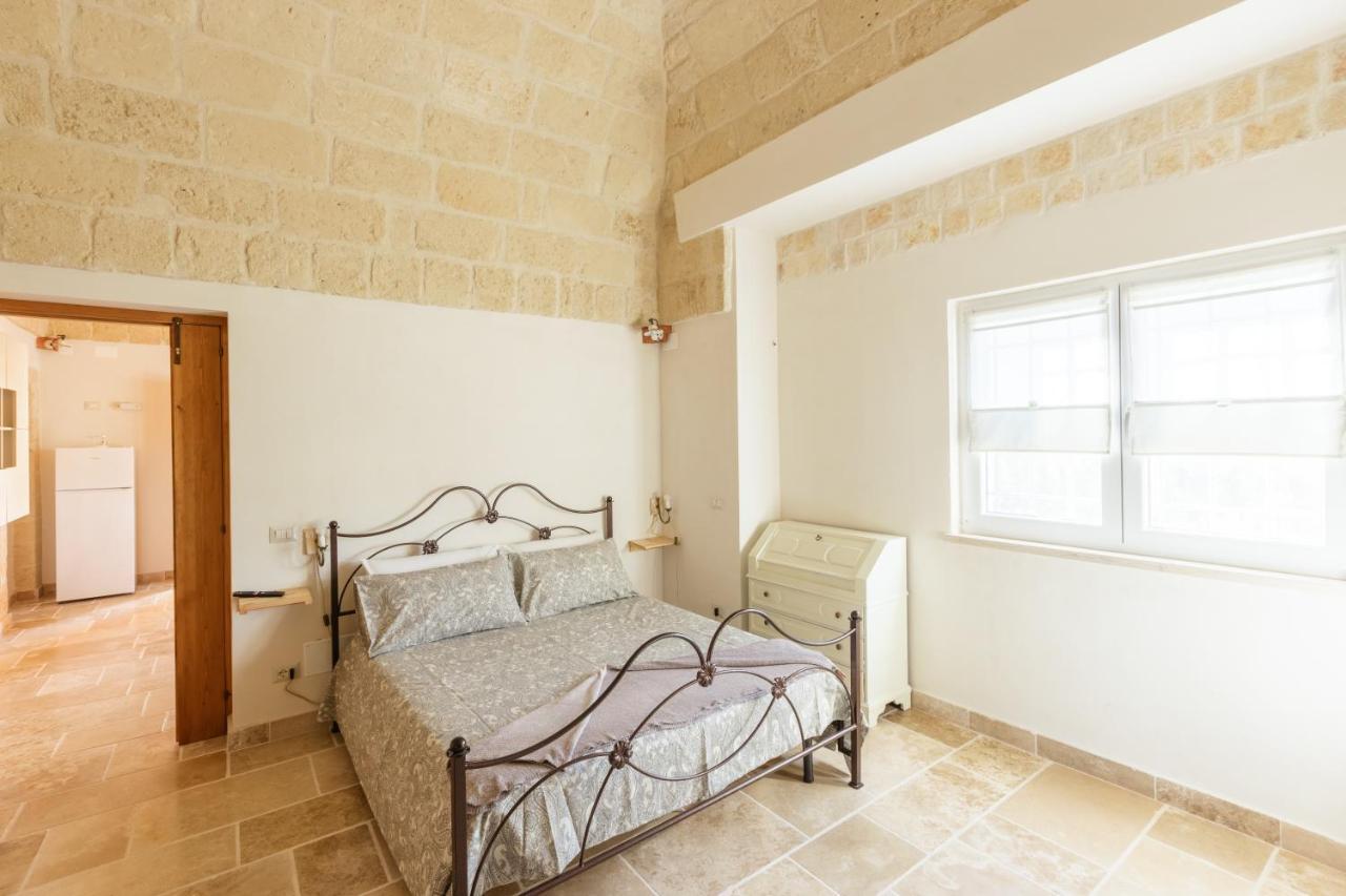 Casolare Lodedo Aparthotel Ceglie Messapica Exterior photo