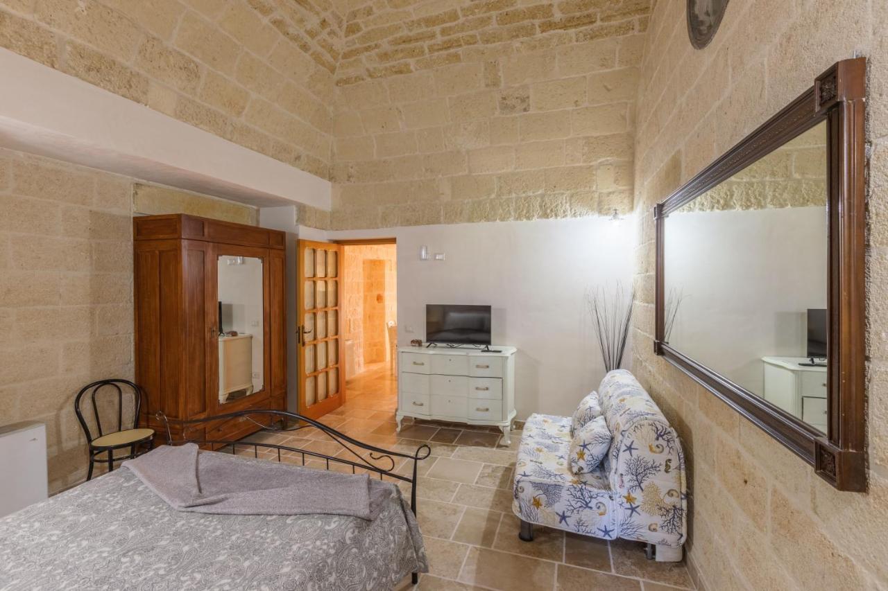Casolare Lodedo Aparthotel Ceglie Messapica Exterior photo