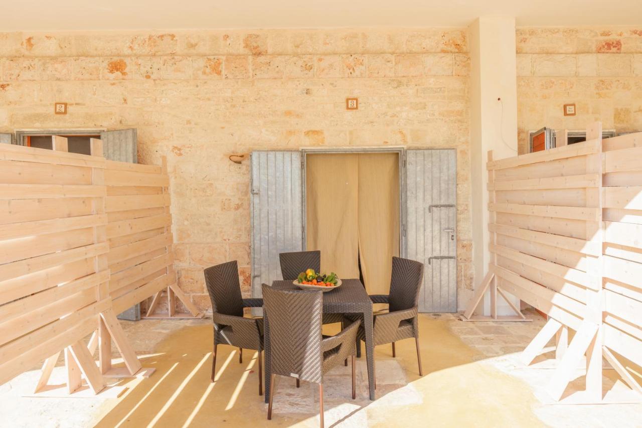 Casolare Lodedo Aparthotel Ceglie Messapica Exterior photo