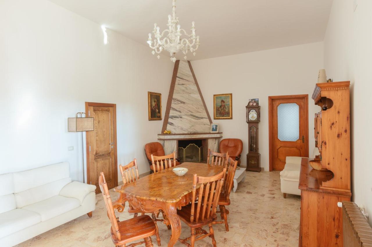 Casolare Lodedo Aparthotel Ceglie Messapica Exterior photo